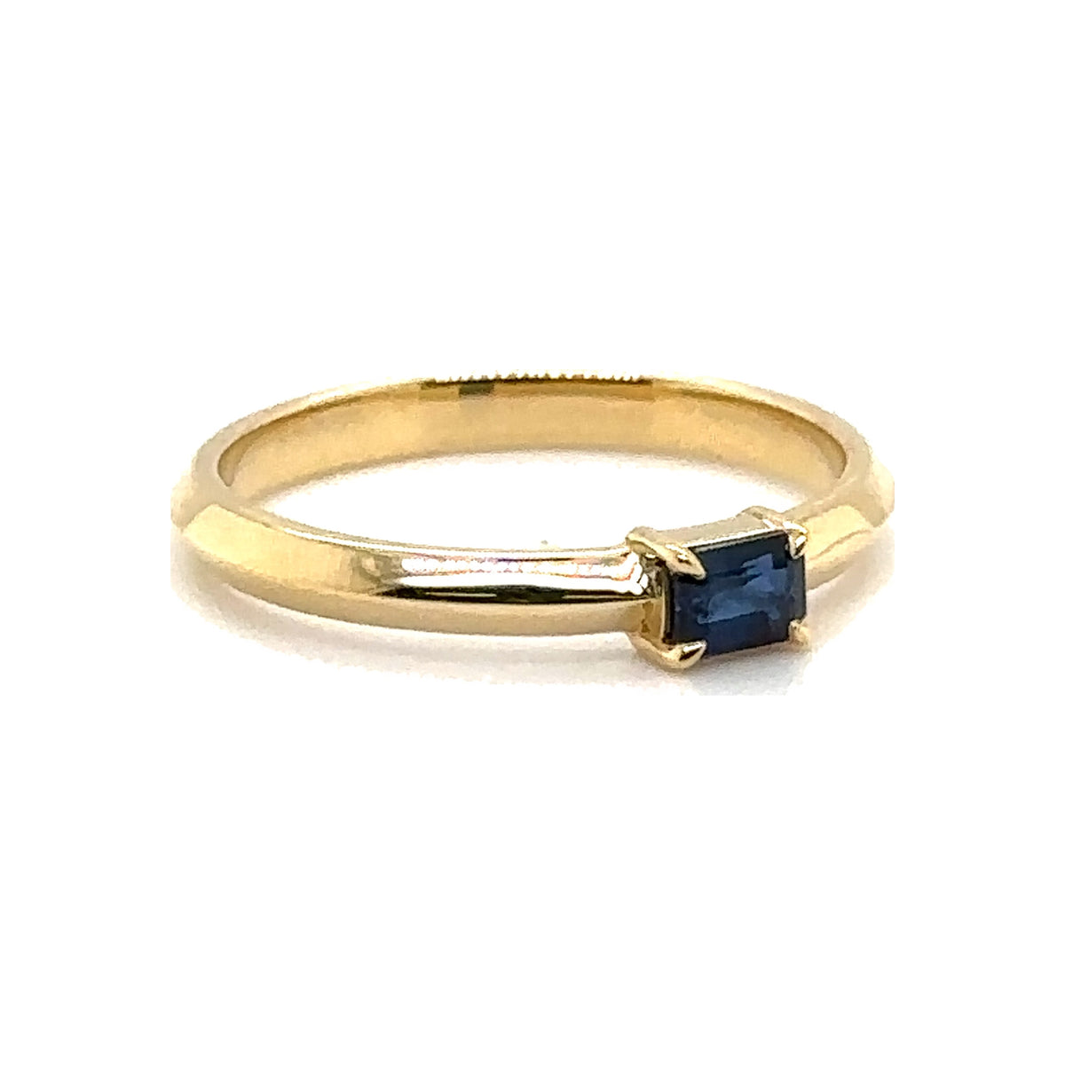 Blue Sapphire Solitaire Petite Ring